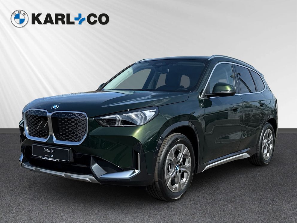 BMW iX1 xDrive 30 xLine Premiumpaket AHK SHZ Park-Assistent
