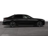 BMW M760e xDrive Limousine