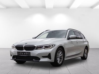 BMW 320 dSportline+Panorama+Navi+DAB+HUD+RFK+Leder