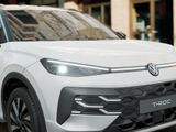 VW T-Roc Style 1.5 eTSI SITZHZ+ACC+PDC+RFK+CARPLAY