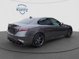 ALFA ROMEO Giulia 2.9 V6 Quadrifoglio 520PS+1.Hand