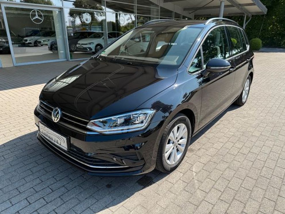 VW Golf Sportsvan Comfortline LED/AHK/Navi/PDC/ACC