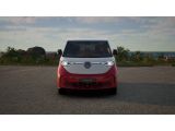 VW ID. Buzz Pro langer Radstand Motor: 210 kW (286 PS) 86 kWh Getriebe: 1-Gang-Automatikgetriebe Radstand: 3239 mm LR