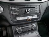MERCEDES-BENZ B 220 4M KOM AHK PANO PDC SHZ