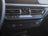 BMW 118 iSportline+AHK+Navi+Induktionsladen+PDCv+h+LED