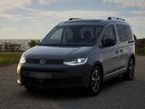 VW NFZ Caddy California 5-Sitzer Motor: 1,5 l TSI EU6 85 kW Getriebe: 7-Gang-Doppelkupplungsgetriebe Radstand: 2755 mm KR