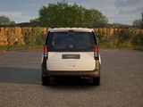 VW Der neue Caddy California 5-Sitzer Motor: 1,5 l TSI EU6 85 kW Getriebe: 7-Gang-Doppelkupplungsgetriebe Radstand: 2755 mm KR
