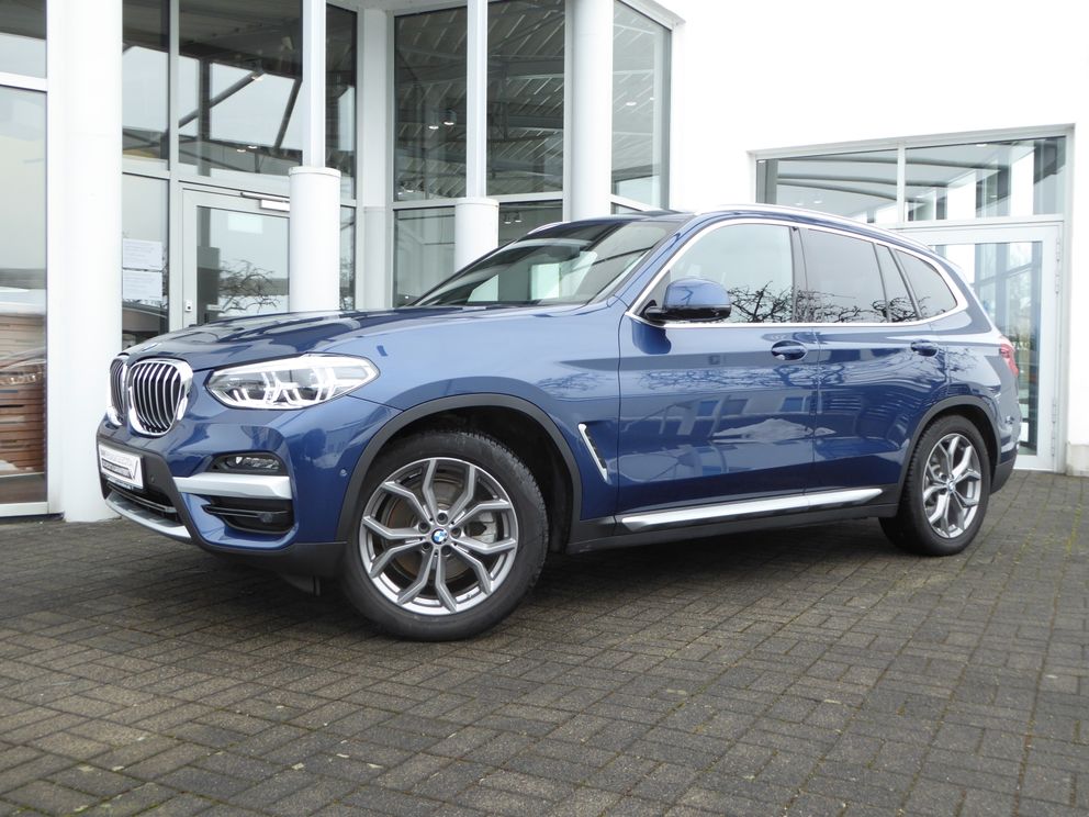BMW X3 xDrive20i xLine Navi Head Up Standheizung AHK