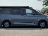 VW California Beach Camper Motor: 2,0 l TDI SCR 110 kW Getriebe: 7-Gang-Doppelkupplungsgetriebe Radstand: 3124 mm LÜ