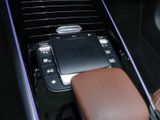 MERCEDES-BENZ GLA 200 d AHK LED ACC NAVI Kamera Pano Sportsitz