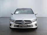 MERCEDES-BENZ A 180 d KAMERA PANO SPUR PDC SHD SHZ