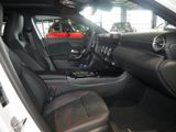 MERCEDES-BENZ A 200 d  AMG NIGHT SPUR PANO DISTR KAMERA PDC
