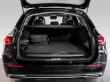MERCEDES-BENZ E 300 de 4MATIC T-Modell mit EQ Hybrid Technologie