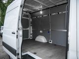 MERCEDES-BENZ Sprinter 317 Kasten lang L2H2 AHK 3500 kg Navi
