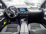 MERCEDES-BENZ GLA 200 AMG NIGHT AHK DISTR KAMERA PANO SPUR PDC