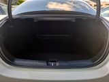 MERCEDES-BENZ E 200 , AMG Night Navi LED Distr Kamera PDC SHZ