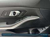 BMW 320d xDrive Touring Head-Up+Navi+Kamera+ACC+SHZ