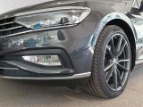 VW Passat Variant Elegance 2.0 TSI NAVI+AHK+SITZHZ