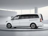 MERCEDES-BENZ EQV 300 MOPF KLIMA LM 7SITZER DISTR KAMERA SPUR