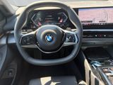 BMW 520 d xDrive Limousine PDC Plus LenkradHZG DAB