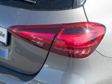 MERCEDES-BENZ A 200 AMG Line 19 LMR + Navi + LED + SZH + Rückfahrkamera