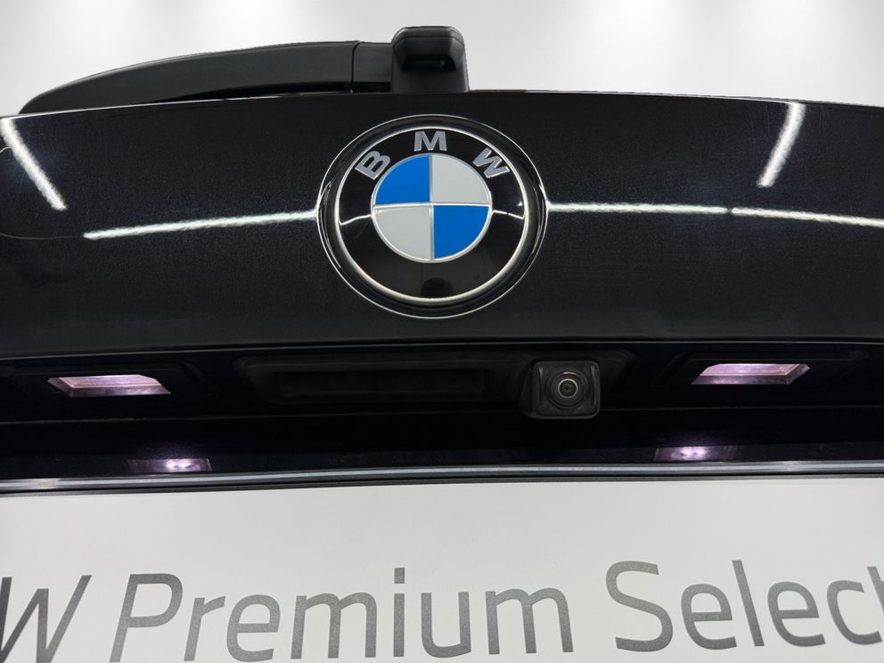 BMW 330 i xDrive Touring Sport Line Memoy+Navi+SHZ