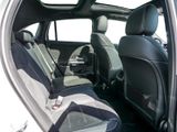 MERCEDES-BENZ GLA 200 AMG NIGHT SPUR DISTR PANO AHK 360 PDC
