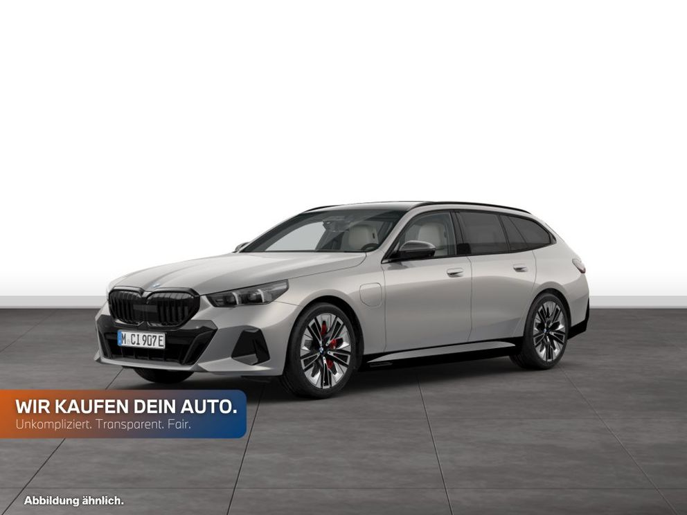 BMW 550e xDrive Touring