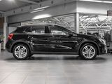 MERCEDES-BENZ GLA 180 Sport Utility Vehicle AHK PDC SHZ