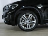 BMW X1 sDrive 18i Kamera Sportsitze NAVI LED DAB