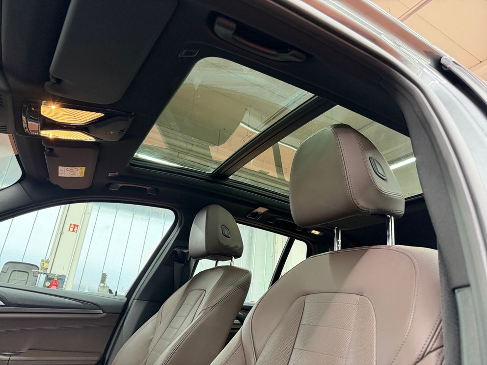 BMW X3 xDrive30i Laserlicht+Pano+HUD+AppleCarplay