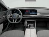 BMW M760e xDrive Limousine