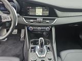 ALFA ROMEO Giulia 2.9 V6 Quadrifoglio 520PS+1.Hand