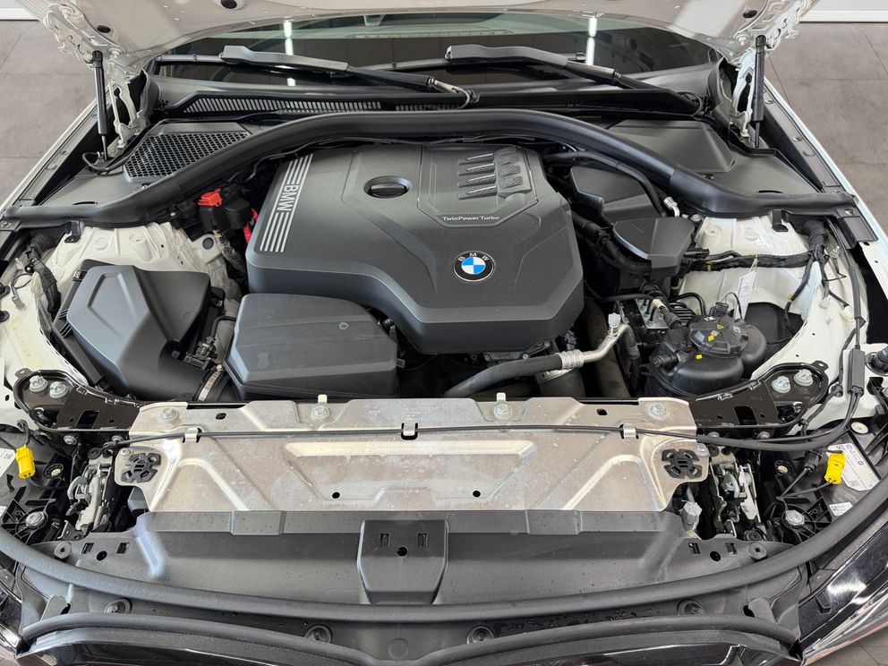 BMW 318 i Touring M Sport Temp+SHZ+PDC+Shadow-Line