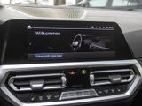 BMW 320 e+RFK+AHK+Navi+HarmanKardon+Leder+eSitze+HUD