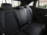 MERCEDES-BENZ GLA 200 d // DISTR KAMERA SPUR PDC SHZ