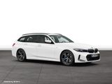 BMW 330e xDrive Touring