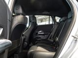 MERCEDES-BENZ GLA 180 d // PROGRESSIVE AHK KAMERA SPUR PDC SHZ