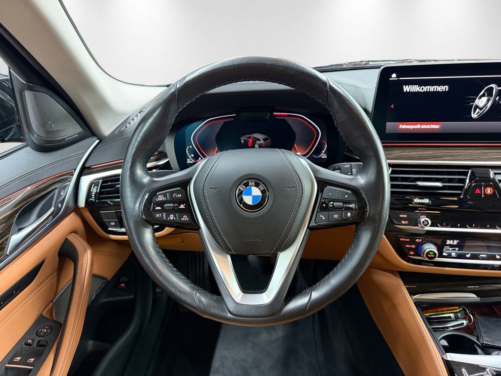 BMW 540 d xDrive Touring Luxury Line+Laserlicht+HUD