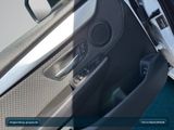 BMW 220i Advantage Navi+Kamera+SHZ+KeyGO+HiFi+WR+LED