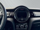 MINI Cooper 5-Türer Navi Komfrtzgng LED PDC DAB