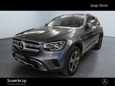 MERCEDES-BENZ GLC 300 de 4M // AHK DISTR KAMERA SPUR STANDH