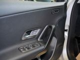 MERCEDES-BENZ A 180 d SPUR KAMERA SHZ