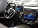 MERCEDES-BENZ E 220 d T // AVANTGARDE AHK DISTR KAMERA SPUR