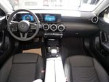 MERCEDES-BENZ A 180 d SPUR KAMERA SHZ