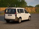 VW Der neue Caddy California 5-Sitzer Motor: 1,5 l TSI EU6 85 kW Getriebe: 7-Gang-Doppelkupplungsgetriebe Radstand: 2755 mm KR