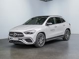 MERCEDES-BENZ GLA 200 AMG NIGHT SPUR DISTR PANO AHK 360 PDC