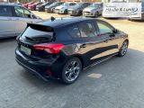 FORD Focus ST-Line LED Rückfahrkam. Navi Winterpaket