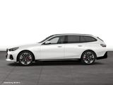 BMW 550e xDrive Touring