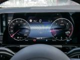 MERCEDES-BENZ GLA 200 d // AMG SPUR AHK KAMERA PDC SHZ MULTI